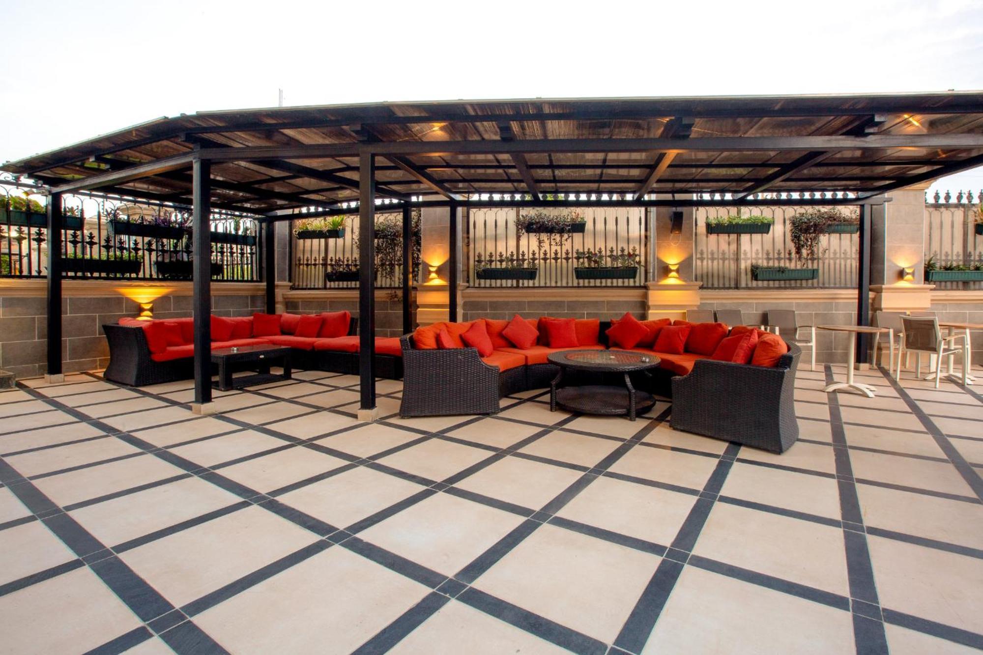 Johnwood Hotel By Bolton Abuja Exteriör bild